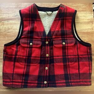BANANA REPULIC Women’s M Reversible Wool Sherpa Buffalo Plaid Vest